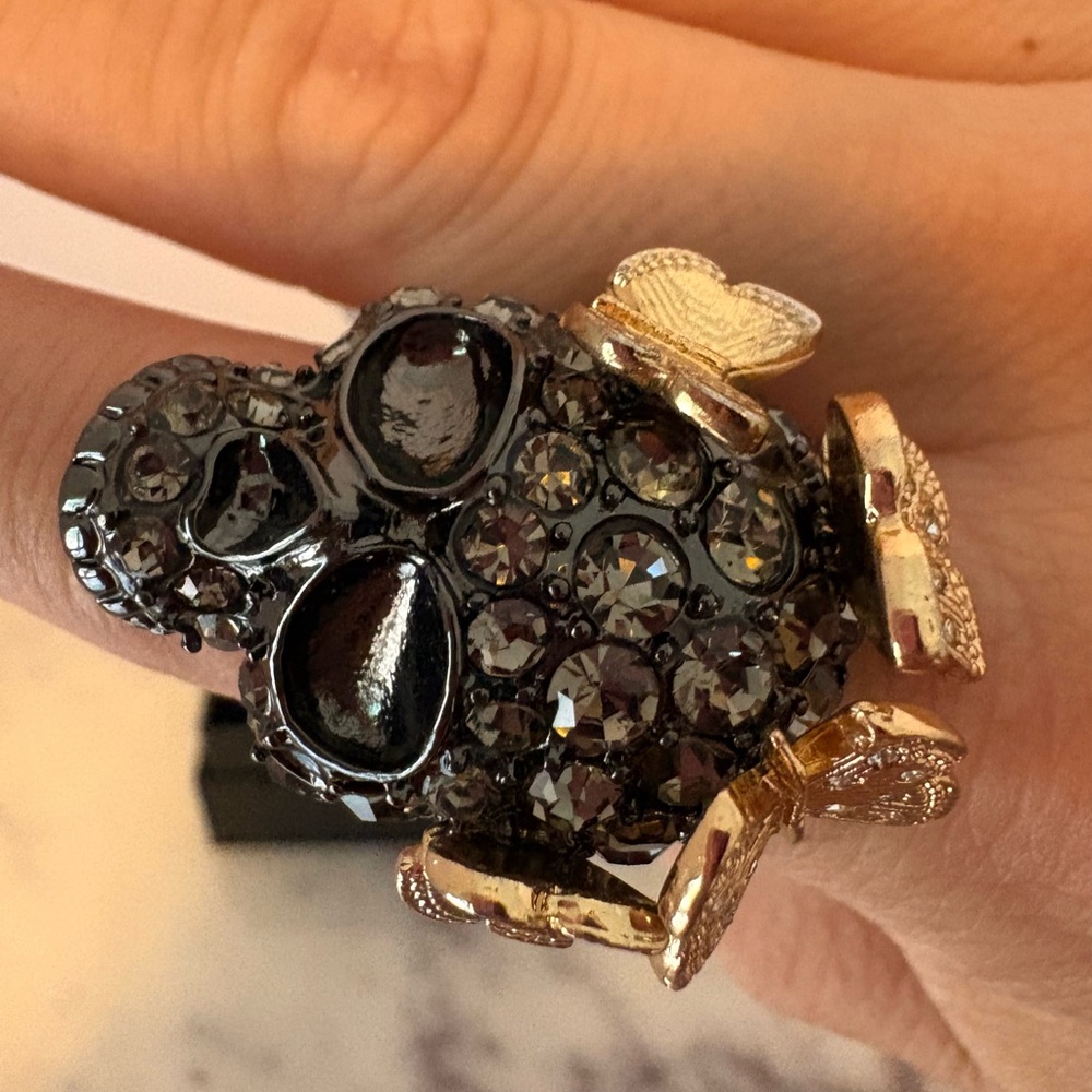 Unique Skull Statement Ring w/ Gold Butterflies, Size 8 - Picture 15 of 16
